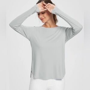 Baleaf Light Gray Long Sleeve Crewneck Top